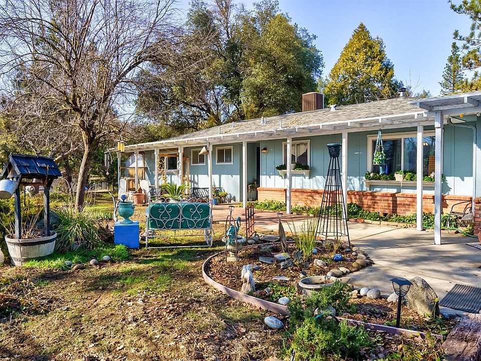 1st image of 45391 S Oakview Dr