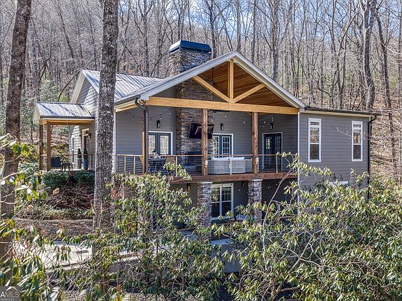 3rd image of 112 Springhill Ln