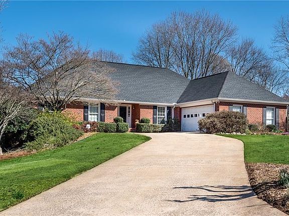 2nd image of 115 Glenclairn Ct