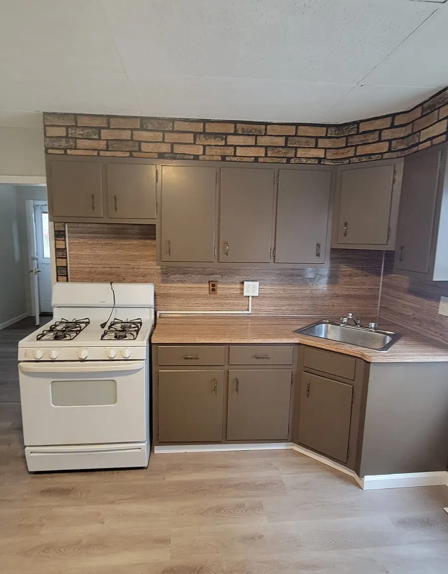 302 Lehigh St — Photo 2