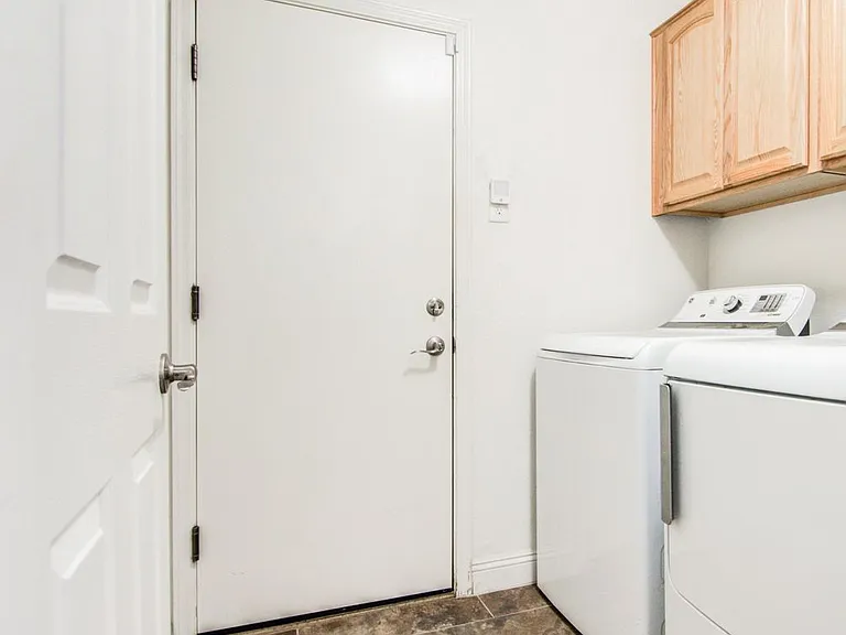 43205 W Roth Rd — Photo 15