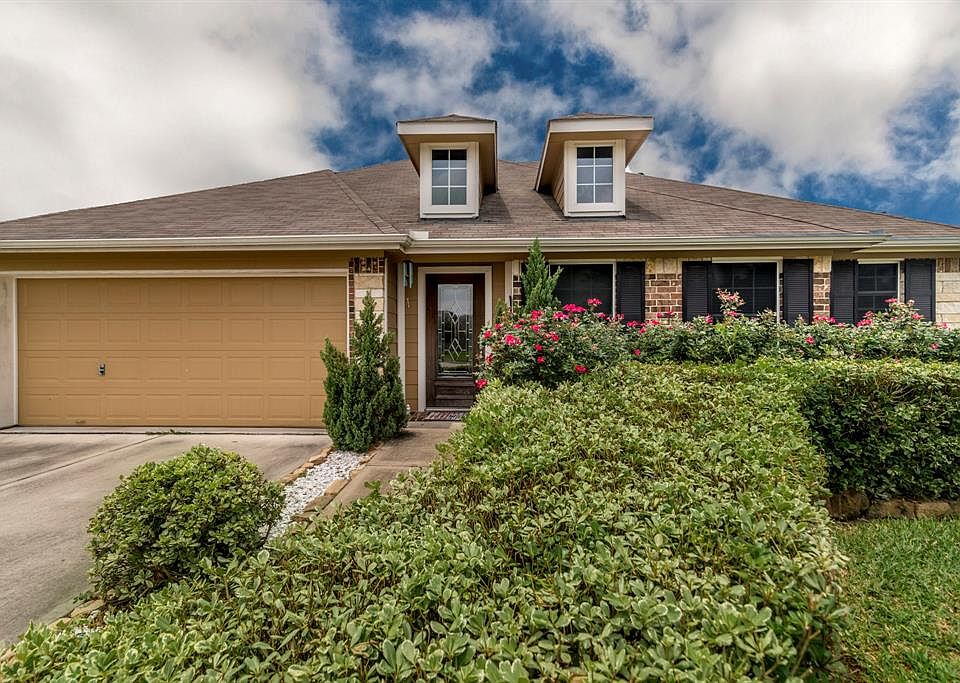 1st image of 2302 Emerald Stone Ct