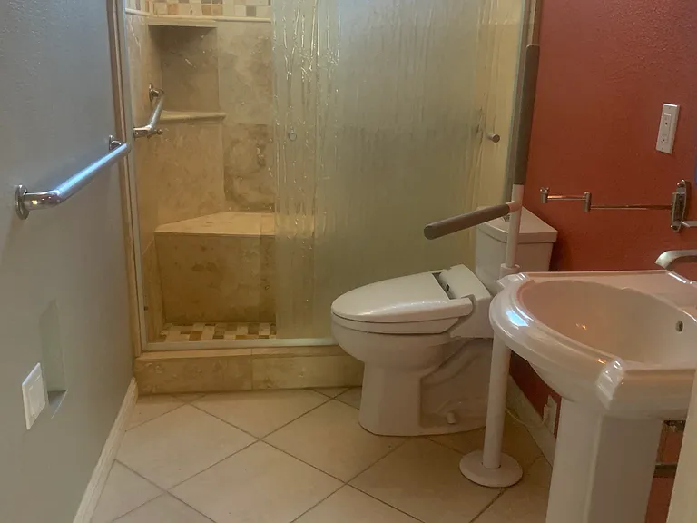 1875 Ventura Dr #1 — Photo 3