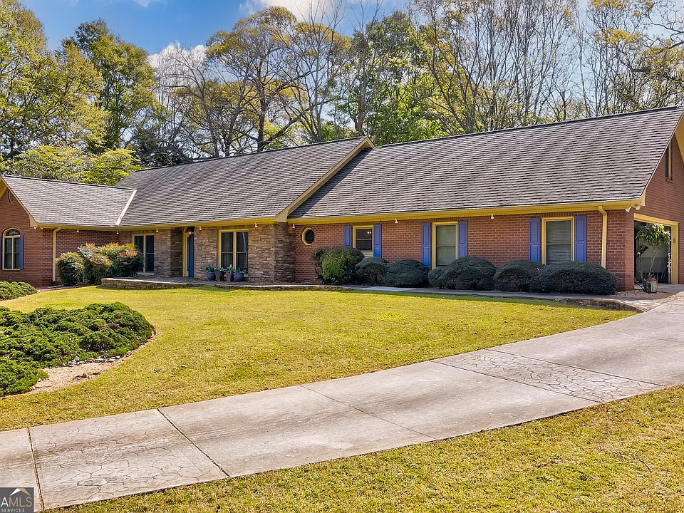 1st image of 265 Deerhill Dr