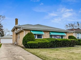 8847 N Ozanam Ave, Niles, IL 60714