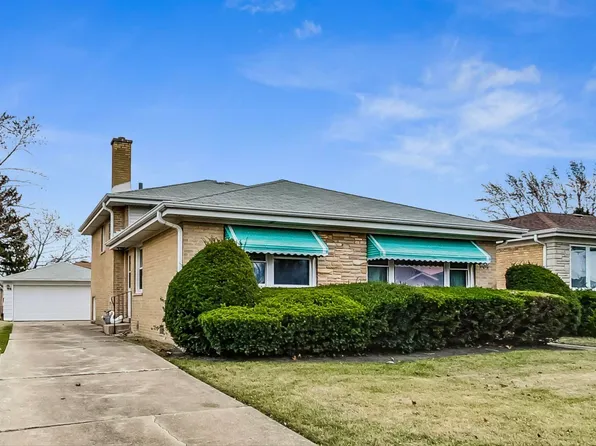 8847 N Ozanam Ave, Niles, IL 60714