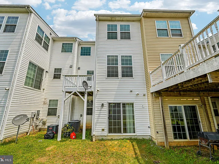 23004 Meadow Mist Rd — Photo 52