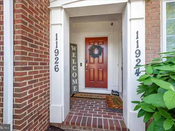 11926 Little Seneca Pkwy #2472, Clarksburg, MD 20871