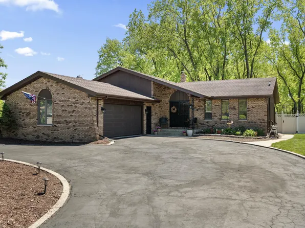 1148 Tamarack Pl, Munster, IN 46321