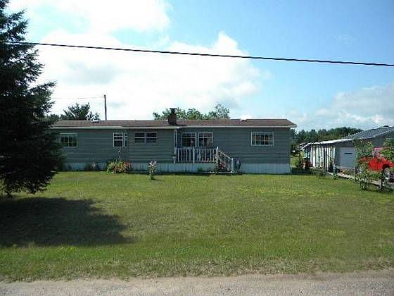 2nd image of 200 Oakbrook Ln