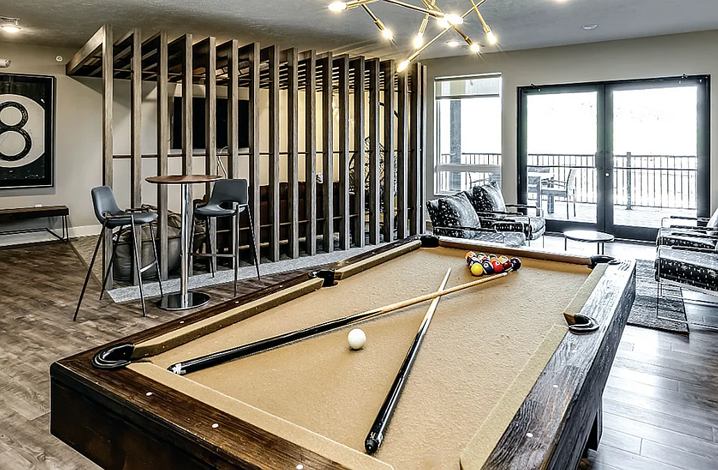 Axis Apartments — Photo 4