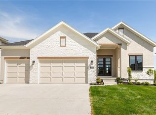 18465 Mohawk Ln, Overland Park, KS 66085