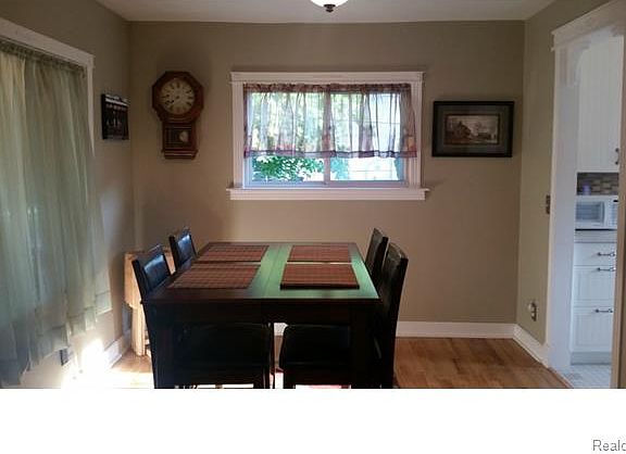 3rd image of 131 Guanonocque St