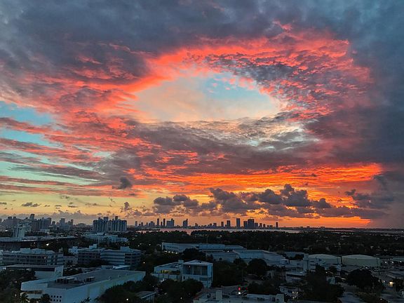 5th image of 2301 Collins Ave APT 627