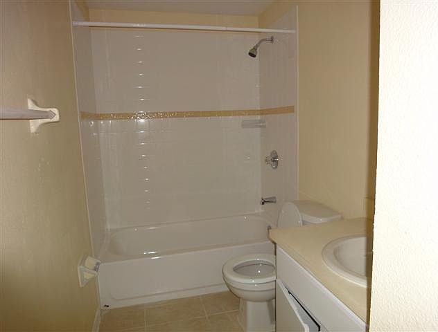 2nd image of 2304 Whittier St APT A