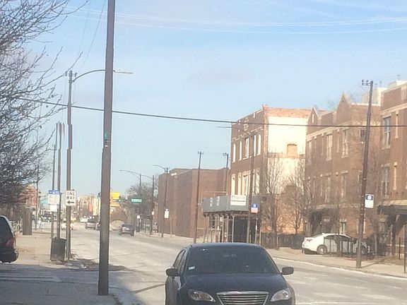 5th image of 740 S Kedzie Ave