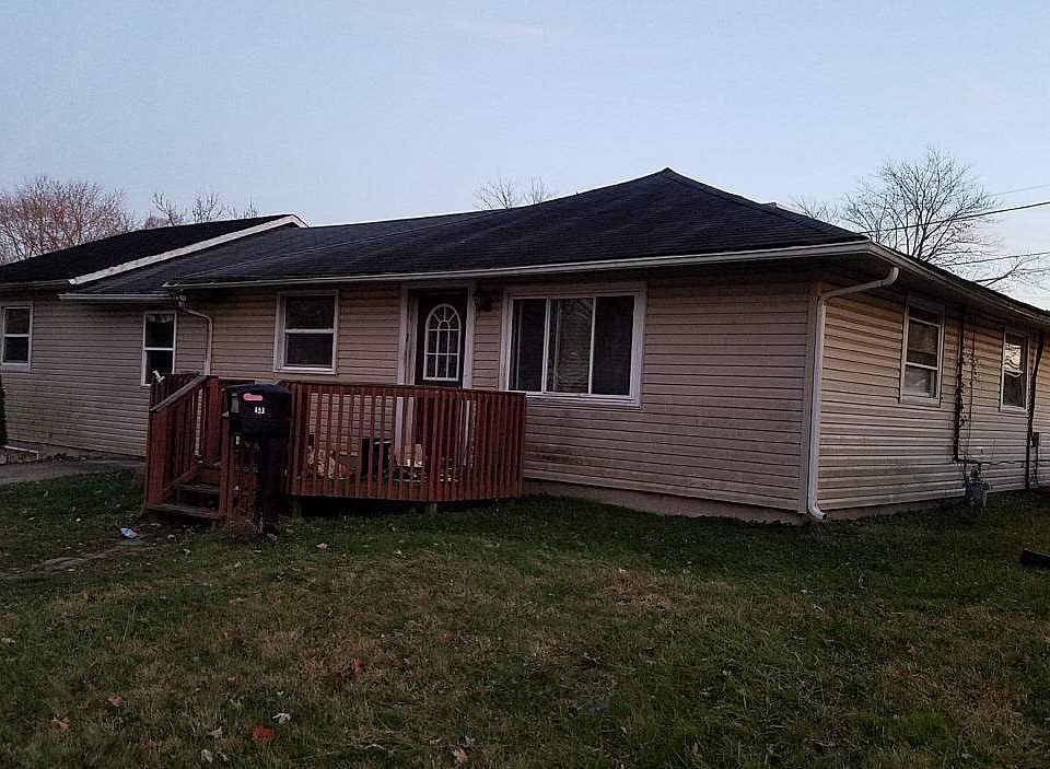 1st image of 453 Park Terrace Dr