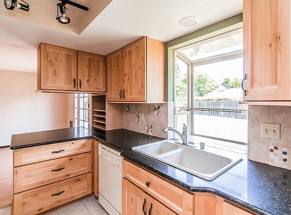 4th image of 7215 98th Ave SW