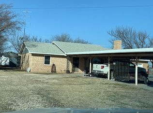 1127 Hoben Rd, Nocona, TX 76255