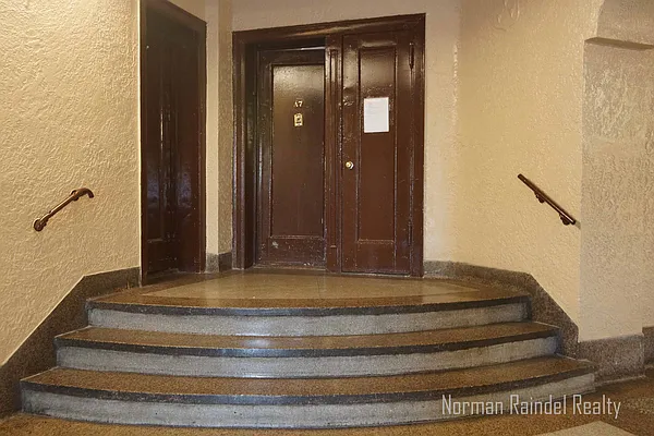 Rented by Norman Raindel, LREB | media 19