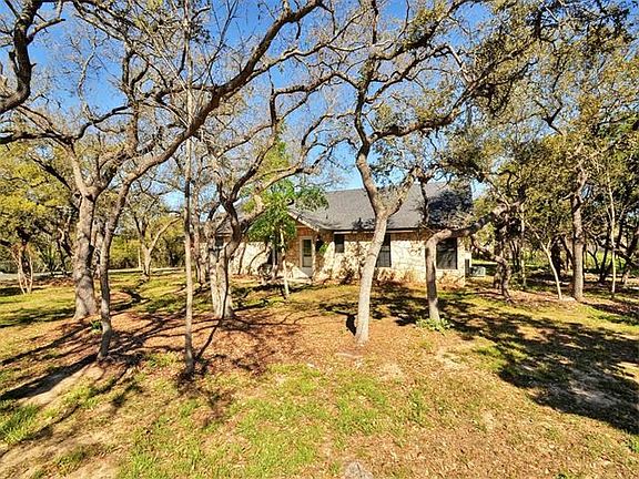 3rd image of 115 N Hill Cir