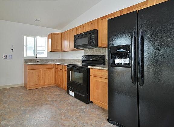 5th image of 87-1720 Farrington Hwy APT 15