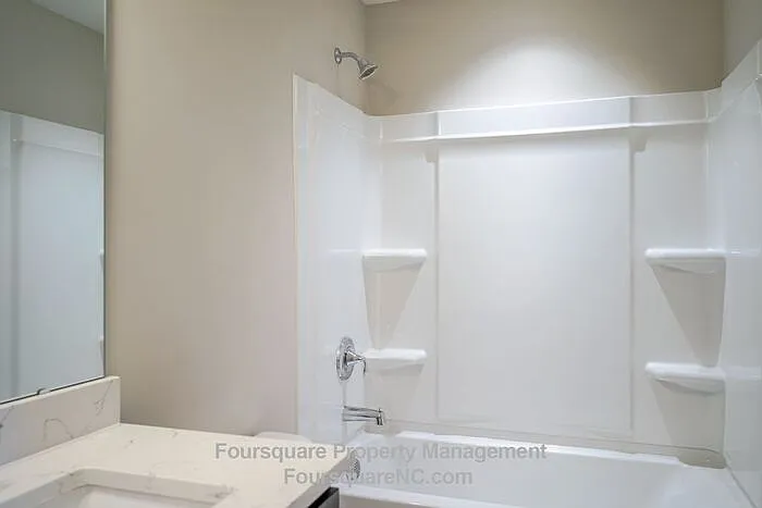 6405 Giddings St — Photo 38
