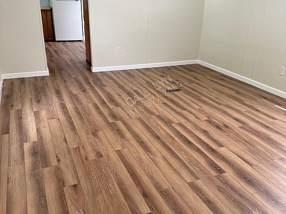 4th image of 226 Windy Cir