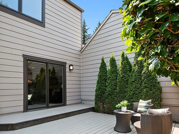 2nd image of 10307 NE 19th Place #B3