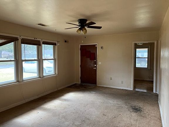 2nd image of 108 S Crescent Dr