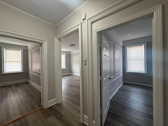 5th image of 629 Bergen Ave #502