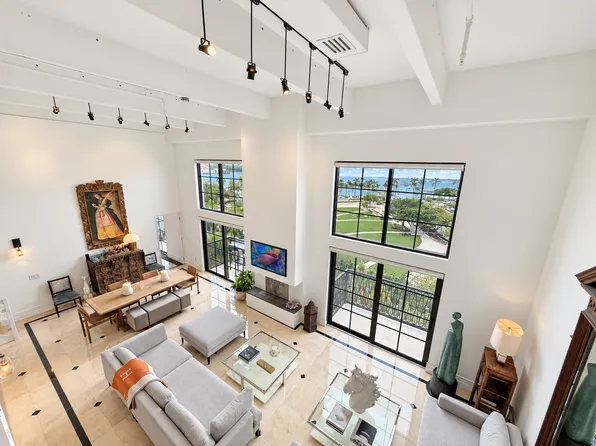 101 N Clematis St, West Palm Beach, FL