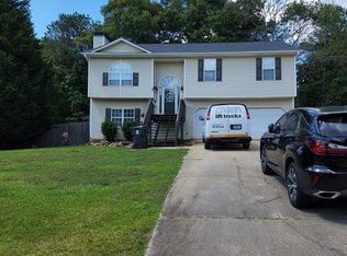 236 Taylors Ln, Carrollton, GA 30117