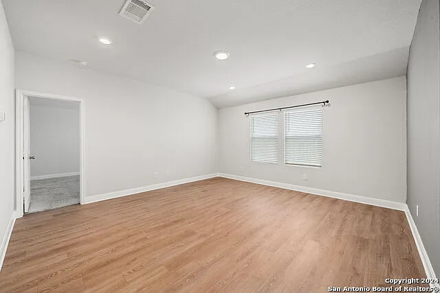 1080 Amble Oak — Photo 12