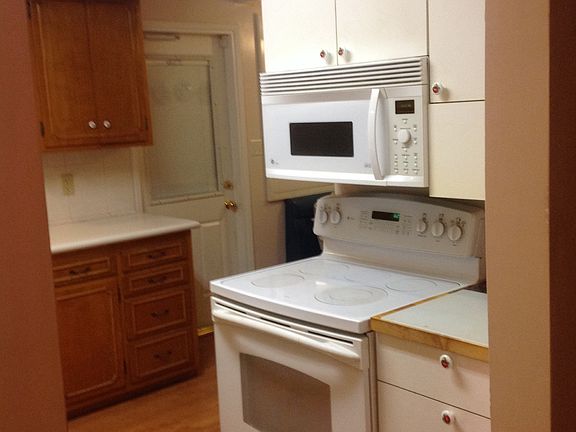 5th image of 11143 Rose Hedge Dr #1