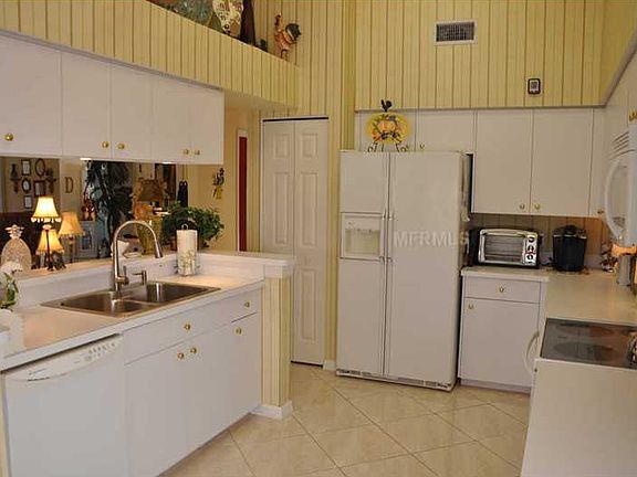 5th image of 11650 Vista Royal Dr