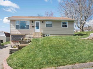 203 Leeside Dr, Coxheath, NS B1R1S5