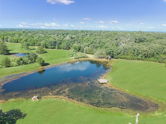 2nd image of 1001 Sandy Ridge Rd