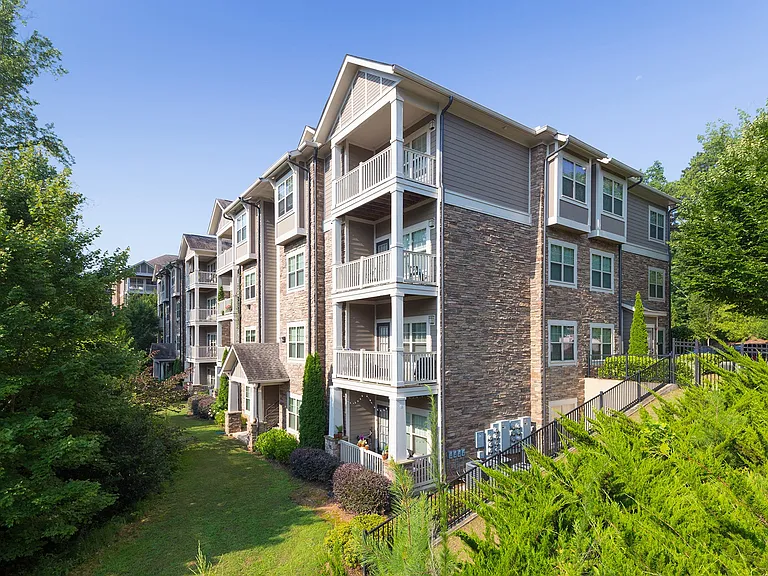 The Oaks at Johns Creek — Photo 11