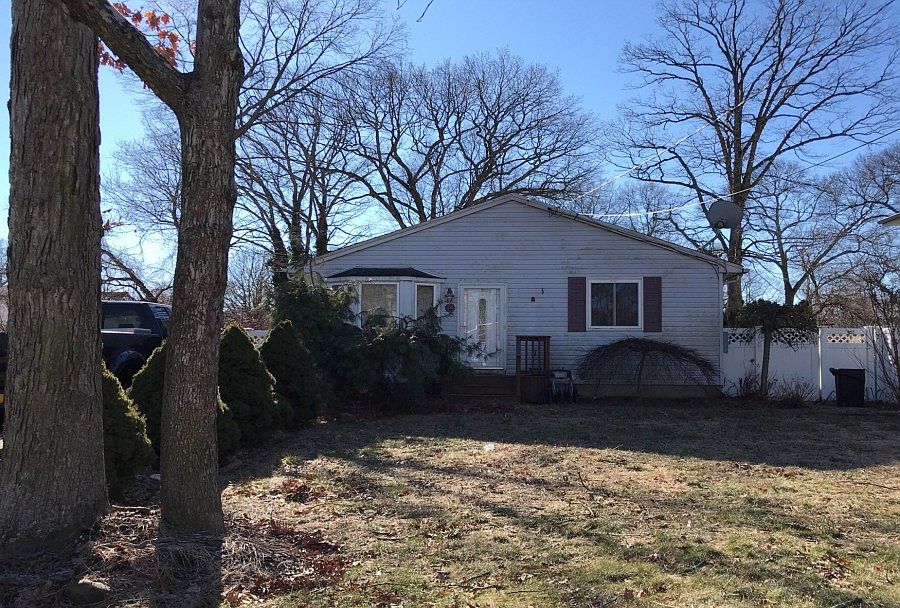 1st image of 28A Woodlawn Ave