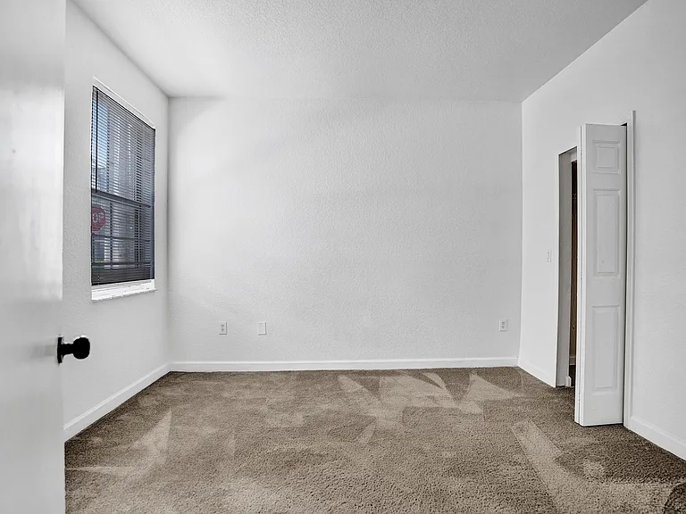 3911 Shoma Dr — Photo 23