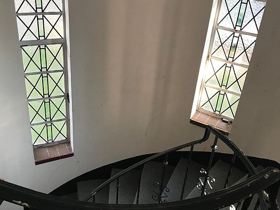 2nd image of 7277 Delmar Blvd APT 2W