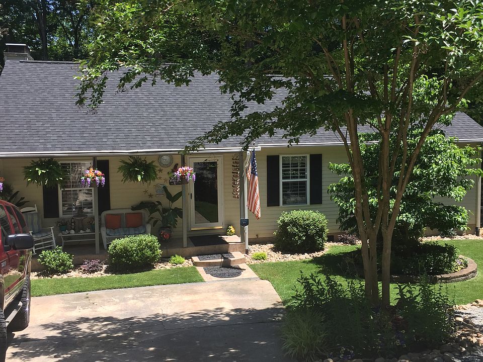 1st image of 126 Brookridge Ln