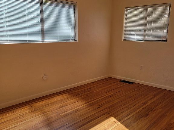 5th image of 4021 Thaxton Ave SE