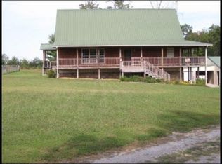 766 River Bluffs Rd, Jamestown, TN 38556