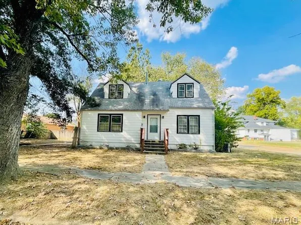 102 Ruth St, Sikeston, MO 63801