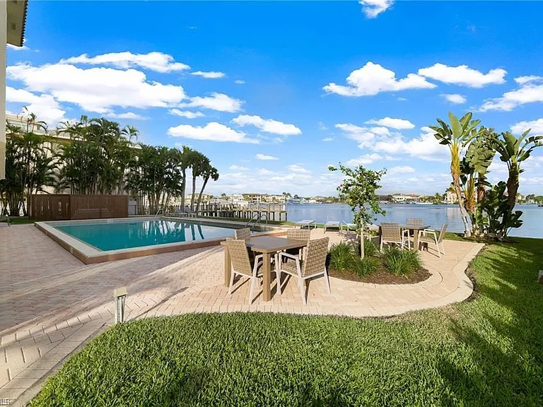 9486 Gulf Shore Dr #A101 — Photo 31