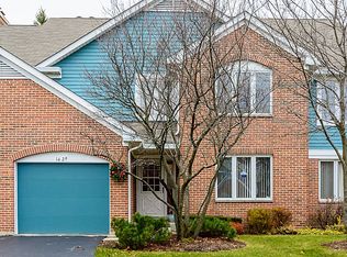 1629 Courtland Dr, Arlington Heights, IL 60004