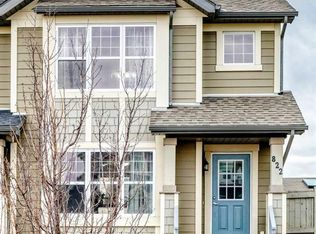 822 N Panatella Blvd NW, Calgary, AB T3K 0N7