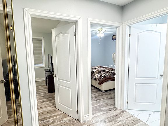 5th image of 7 Dalraith Cres